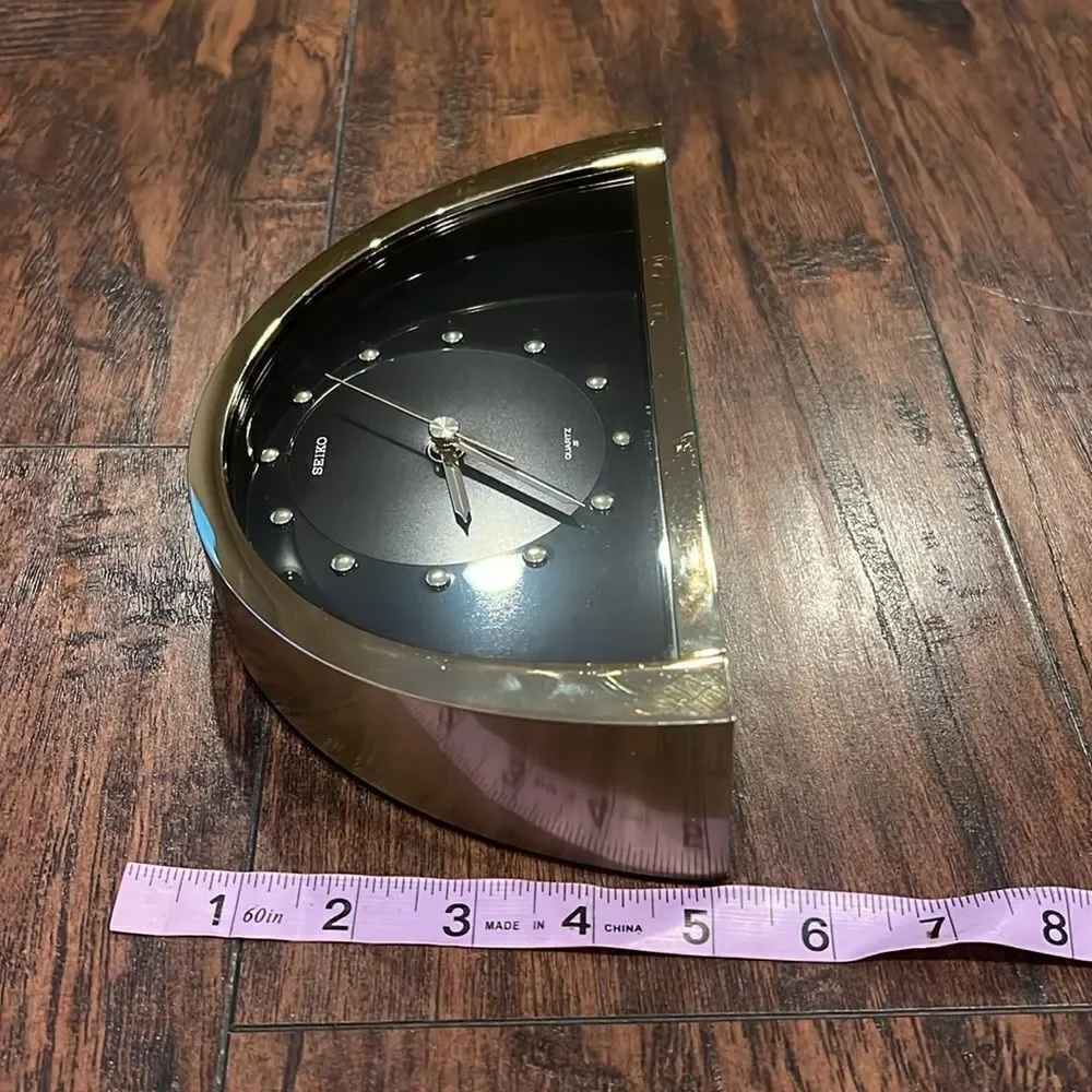 Beautiful 1 Vintage Seiko Hollywood Regency Brass Table Clock, 1980s, Gold